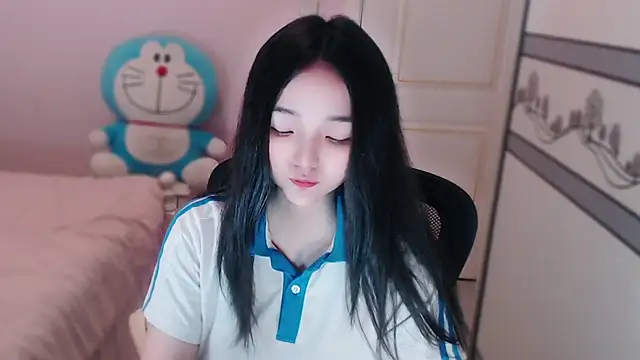 xiao-xiao-D online show from 10-26-25, 05:35