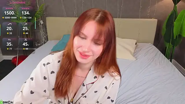 Snapshot of Mollly_Rouge chatting on 04-03-26, 12:08 Mollly Rouge online show from 04-03-26, 12:08