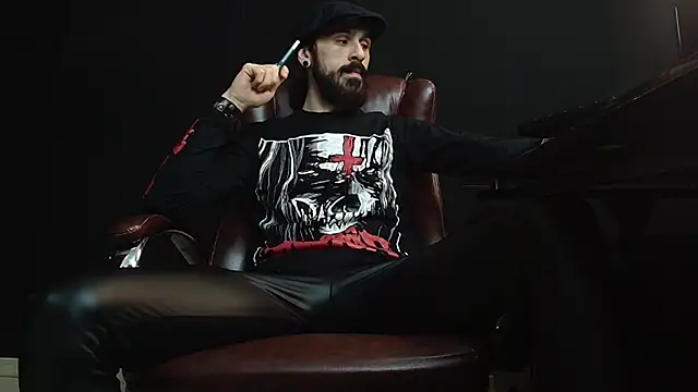 Snapshot of AxelColton chatting on 01-10-25, 05:47 AxelColton online show from 01-10-25, 05:47