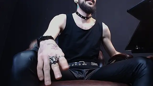 Snapshot of AxelColton chatting on 01-27-25, 06:19 AxelColton online show from 01-27-25, 06:19