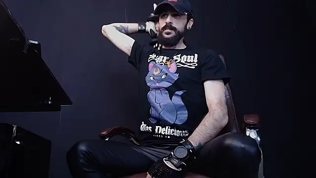 Snapshot of AxelColton chatting on 01-28-25, 11:38 AxelColton online show from 01-28-25, 11:38