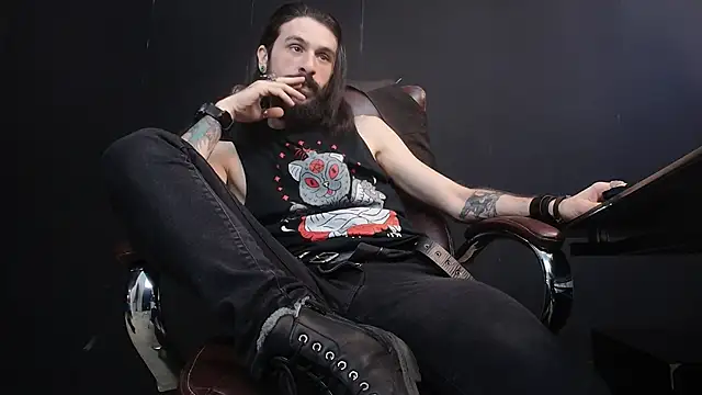 Snapshot of AxelColton chatting on 02-13-25, 09:30 AxelColton online show from 02-13-25, 09:30