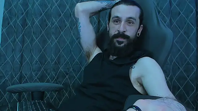 Snapshot of AxelColton chatting on 03-23-25, 06:16 AxelColton online show from 03-23-25, 06:16