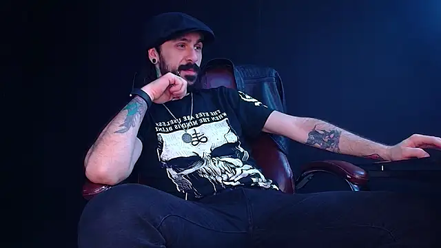 Snapshot of AxelColton chatting on 11-27-25, 06:04 AxelColton online show from 11-27-25, 06:04