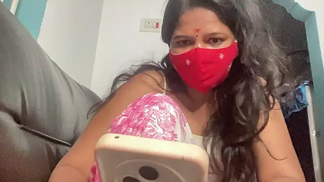 Tamil Sanjana  online show from 01-18-26, 07:50