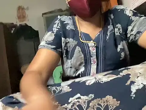 Tamil Sanjana  online show from 04-17-26, 06:44