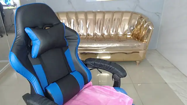 Snapshot of honey_torres_sub chatting on 03-08-25, 01:14 honey torres sub online show from 03-08-25, 01:14