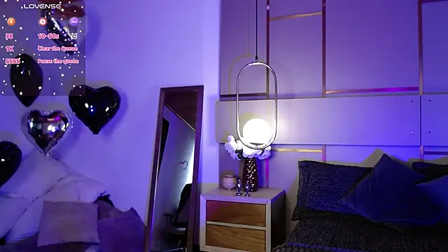 Sienna Blake  online show from 11-08-25, 07:56