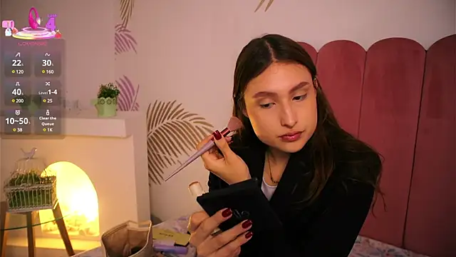 Daisha Riley online show from 03-18-25, 12:58