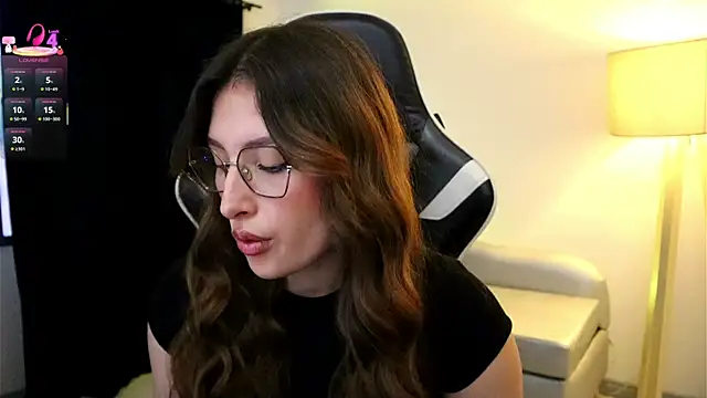 Daisha Riley online show from 10-10-25, 08:30