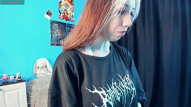 Snapshot of _Mindy_ chatting on 02-01-25, 01:55 Mindy online show from 02-01-25, 01:55