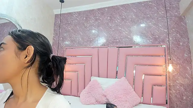 SEXY HOTTIE   online show from 01-25-25, 12:16