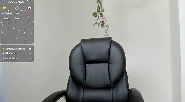 Ninna--1 online show from 02-14-25, 08:48