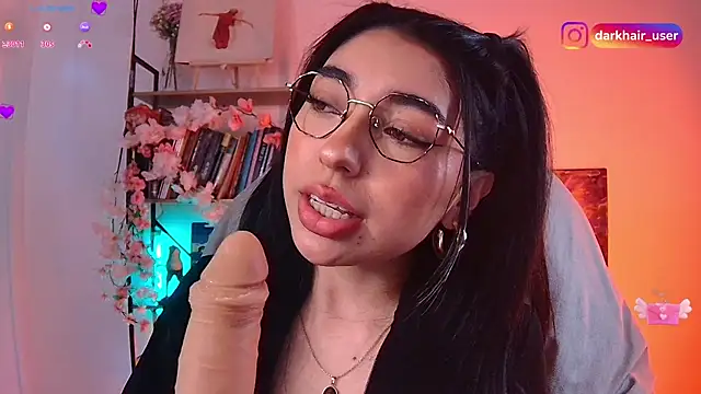 Snapshot of Sweet_Nyx chatting on 05-17-26, 08:49 Sweet Nyx online show from 05-17-26, 08:49