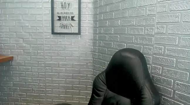 Snapshot of Crystal_Walls chatting on 03-09-25, 06:21 Crystal Walls online show from 03-09-25, 06:21