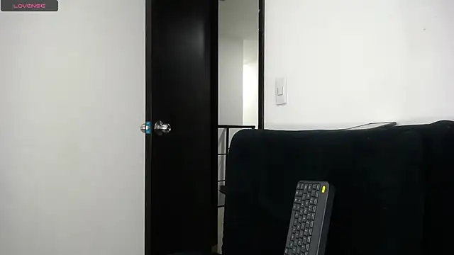 Snapshot of AbrilSonne chatting on 09-11-25, 12:22 AbrilSonne online show from 09-11-25, 12:22