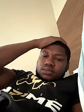 Snapshot of forfunsies chatting on 10-06-25, 08:39 forfunsies online show from 10-06-25, 08:39