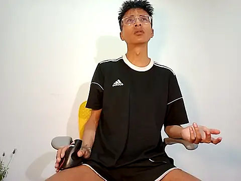 codysmith online show from 03-21-25, 02:07