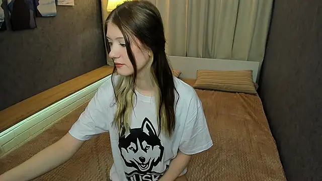 Lina Vi online show from 01-15-25, 09:20