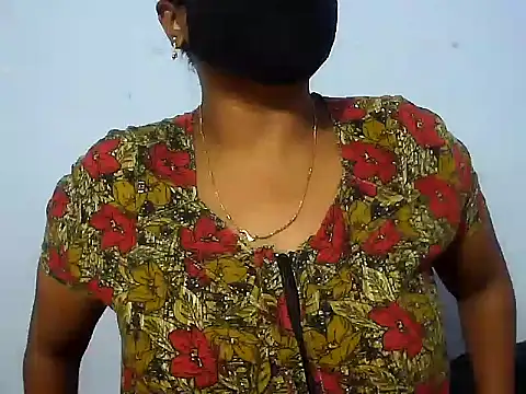 Snapshot of telugu_indhu_0001 chatting on 10-05-25, 10:57 telugu indhu 0001 online show from 10-05-25, 10:57