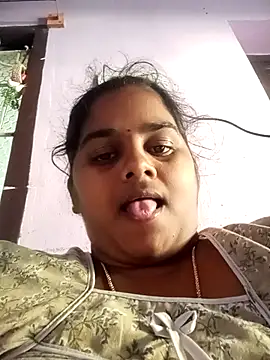 Snapshot of telugu_indhu_0001 chatting on 11-09-25, 10:24 telugu indhu 0001 online show from 11-09-25, 10:24