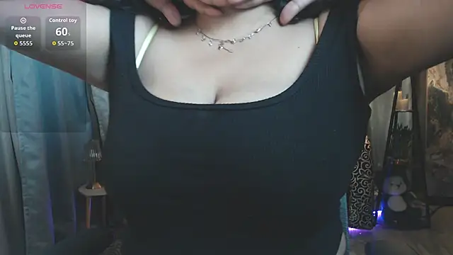 hot menka online show from 06-27-26, 07:08
