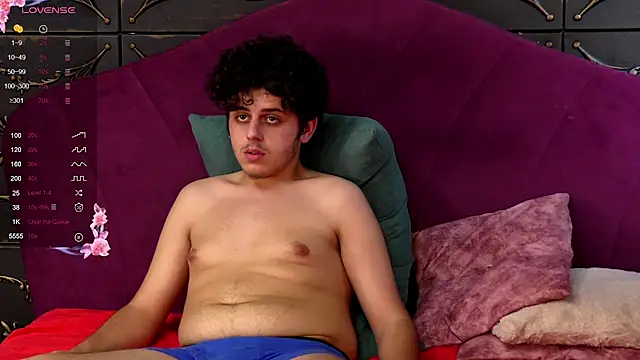 Snapshot of TejLliam chatting on 12-22-24, 08:38 TejLliam online show from 12-22-24, 08:38