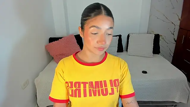 Snapshot of martina_roldam chatting on 07-17-26, 03:02 martina roldam online show from 07-17-26, 03:02