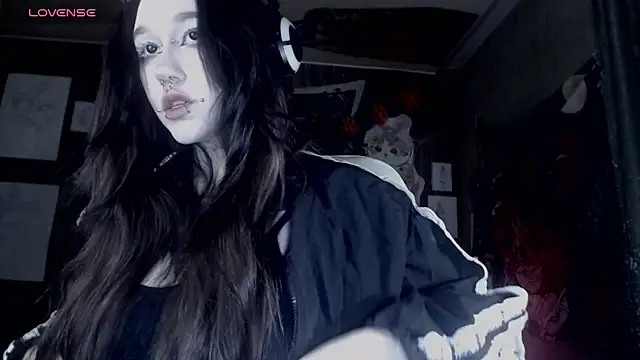 chloe crystall killer online show from 04-10-26, 01:33