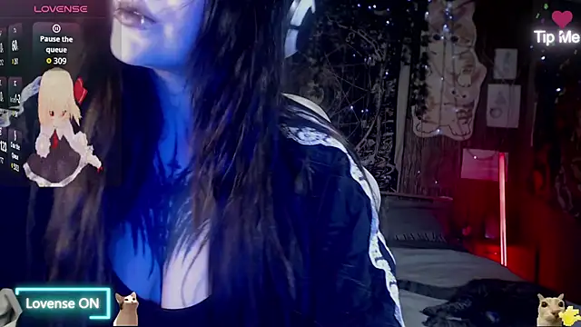 Snapshot of chloe_crystall_killer chatting on 06-11-26, 03:32 chloe crystall killer online show from 06-11-26, 03:32