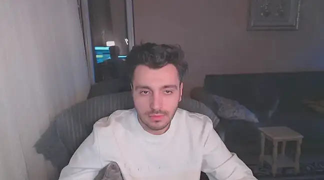 handsomeee04 online show from 03-15-25, 11:17