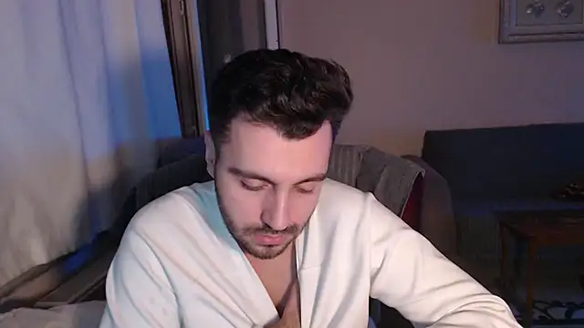 handsomeee04 online show from 11-04-25, 09:03