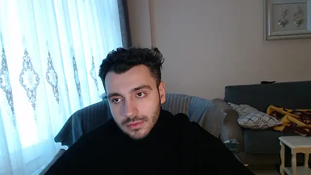 handsomeee04 online show from 12-14-25, 05:46