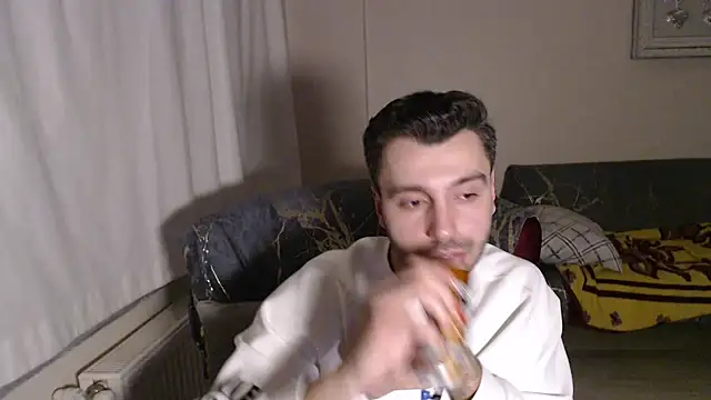 handsomeee04 online show from 02-14-26, 01:46