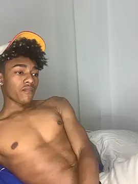 Snapshot of Boy_cock18 chatting on 01-06-25, 02:15 Boy cock18 online show from 01-06-25, 02:15