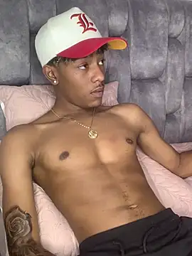 Snapshot of Boy_cock18 chatting on 01-13-25, 07:53 Boy cock18 online show from 01-13-25, 07:53