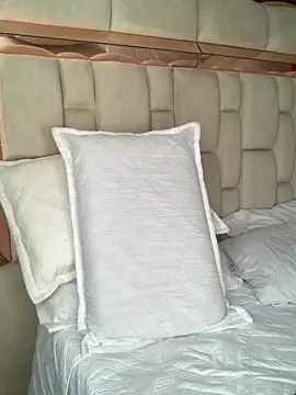 Snapshot of Boy_cock18 chatting on 01-31-25, 08:33 Boy cock18 online show from 01-31-25, 08:33