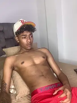 Snapshot of Boy_cock18 chatting on 02-01-25, 01:34 Boy cock18 online show from 02-01-25, 01:34