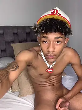 Snapshot of Boy_cock18 chatting on 02-02-25, 11:11 Boy cock18 online show from 02-02-25, 11:11