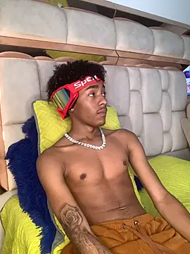 Snapshot of Boy_cock18 chatting on 03-22-25, 05:41 Boy cock18 online show from 03-22-25, 05:41