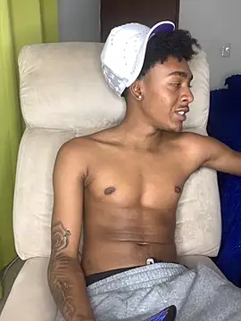 Snapshot of Boy_cock18 chatting on 10-17-25, 09:17 Boy cock18 online show from 10-17-25, 09:17