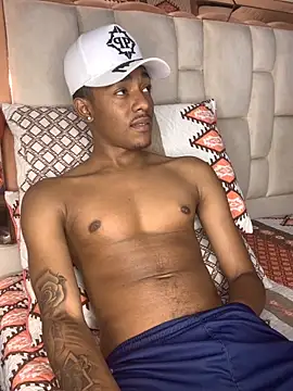 Snapshot of Boy_cock18 chatting on 10-25-25, 10:26 Boy cock18 online show from 10-25-25, 10:26