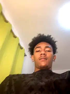 Snapshot of Boy_cock18 chatting on 11-30-25, 09:46 Boy cock18 online show from 11-30-25, 09:46