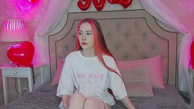 Snapshot of SashaMeow chatting on 02-10-26, 04:33 SashaMeow online show from 02-10-26, 04:33