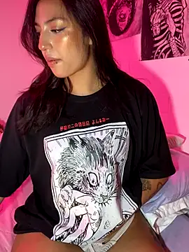 Snapshot of lauuraww chatting on 09-24-25, 09:45 lauuraww online show from 09-24-25, 09:45