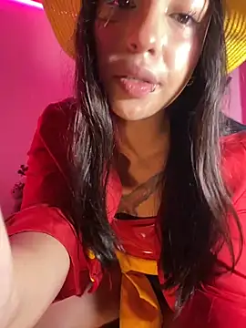 Snapshot of lauuraww chatting on 10-26-25, 07:42 lauuraww online show from 10-26-25, 07:42