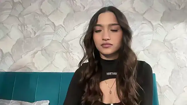 Snapshot of MilenaMilven chatting on 12-25-24, 03:38 MilenaMilven online show from 12-25-24, 03:38