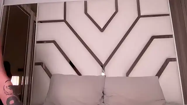 Snapshot of MilenaMilven chatting on 10-11-25, 05:22 MilenaMilven online show from 10-11-25, 05:22