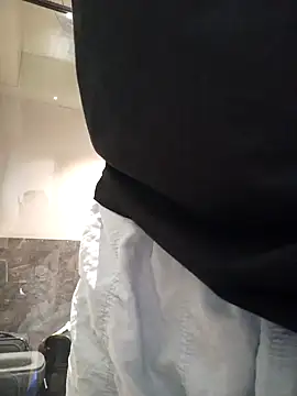 J JEN5 online show from 12-22-24, 02:28