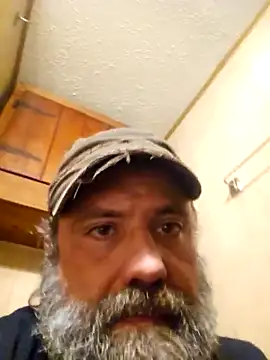 Snapshot of zaneporter46 chatting on 11-26-25, 04:46 zaneporter46 online show from 11-26-25, 04:46